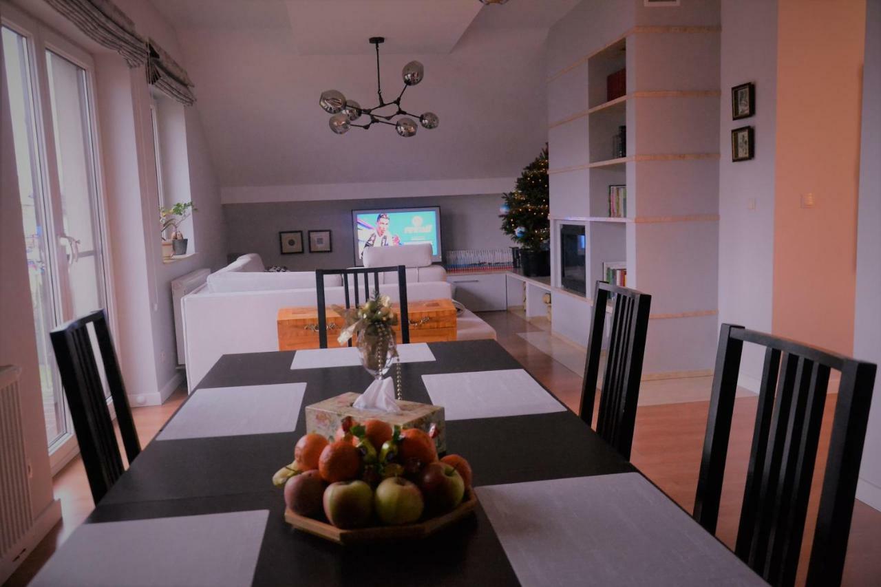 Tarnow Dom / Apartament W Centrum Bagian luar foto