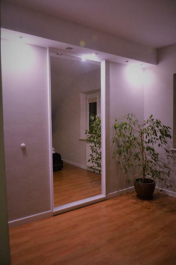 Tarnow Dom / Apartament W Centrum Bagian luar foto